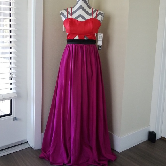 High waisted two toned xoxo maxi dress - Picture 1 of 8